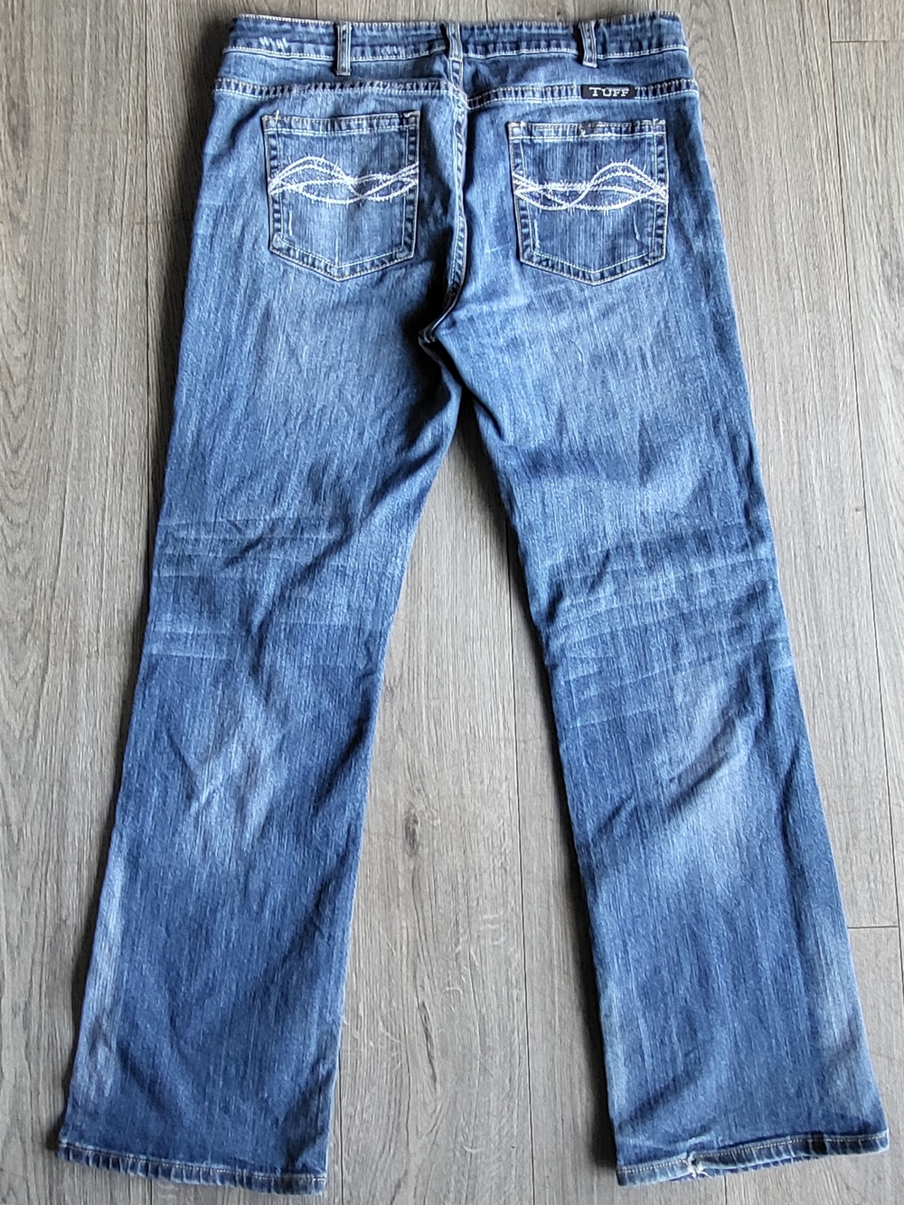 Cowgirl Tuff Co Women's Bootcut Jeans 34 x 33 Medium Wash Stretch Cowgirl Rodeo